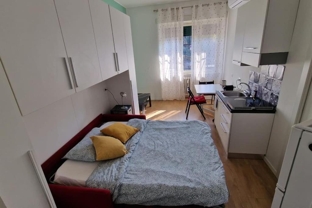 Monolocale 4 - Istria M5 * Milano